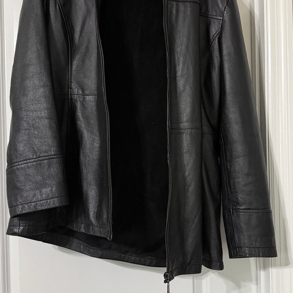Leather jacket - Picture 4 of 13